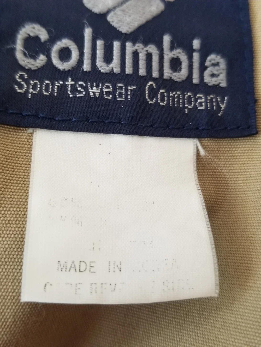 Columbia Sportswear Company no size
